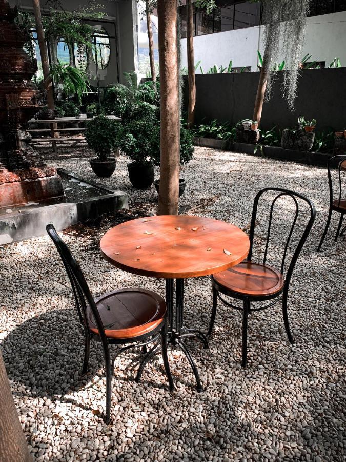 Lovinalife Room & Cafe Экстерьер фото